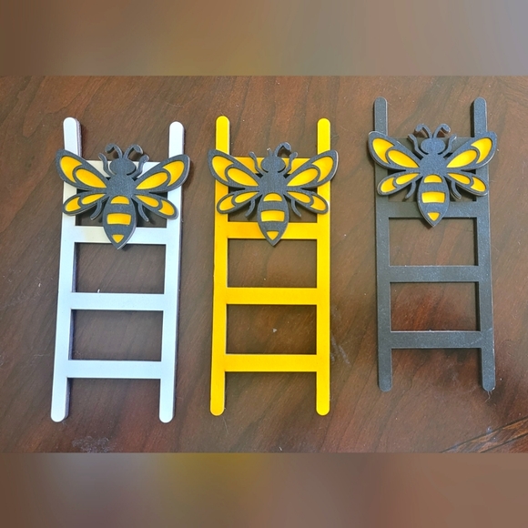 3 piece Bee Wooden Ladder decoration - Picture 1 of 10